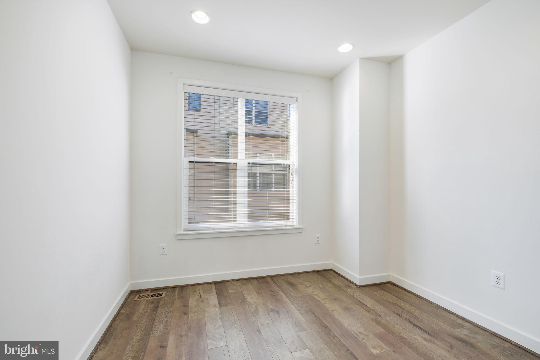 16560 CRABBS BRANCH WAY