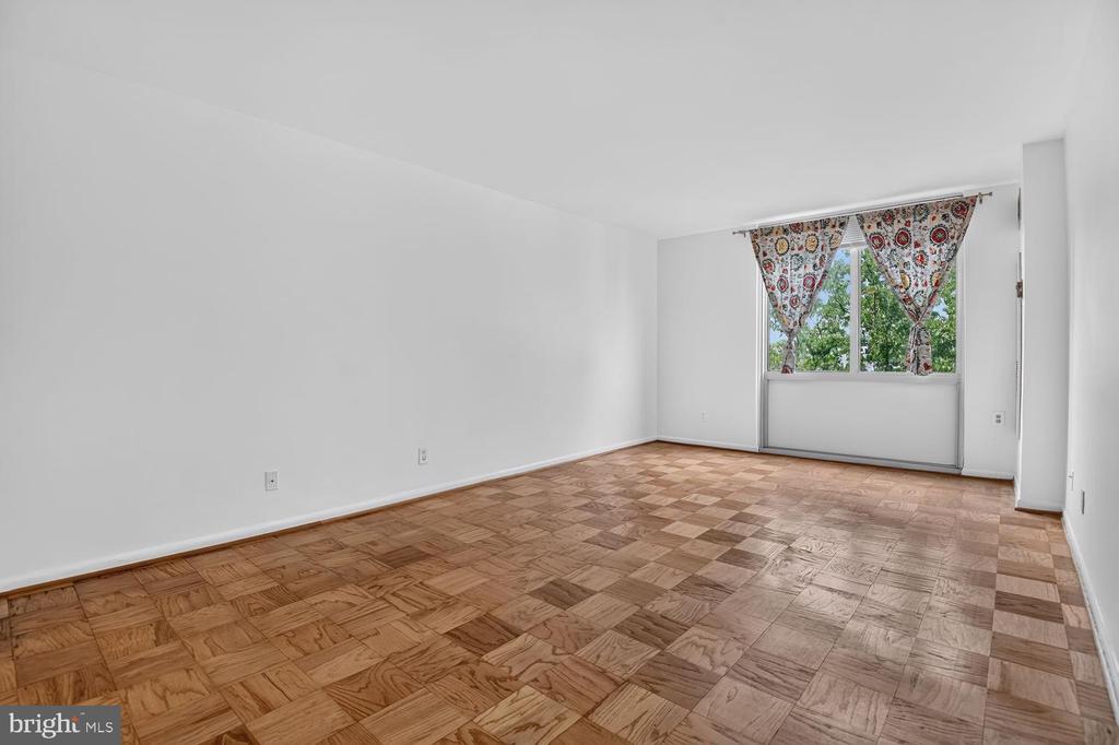 5101 RIVER ROAD Unit: 703