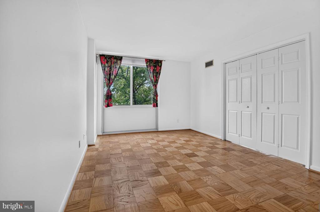 5101 RIVER ROAD Unit: 703