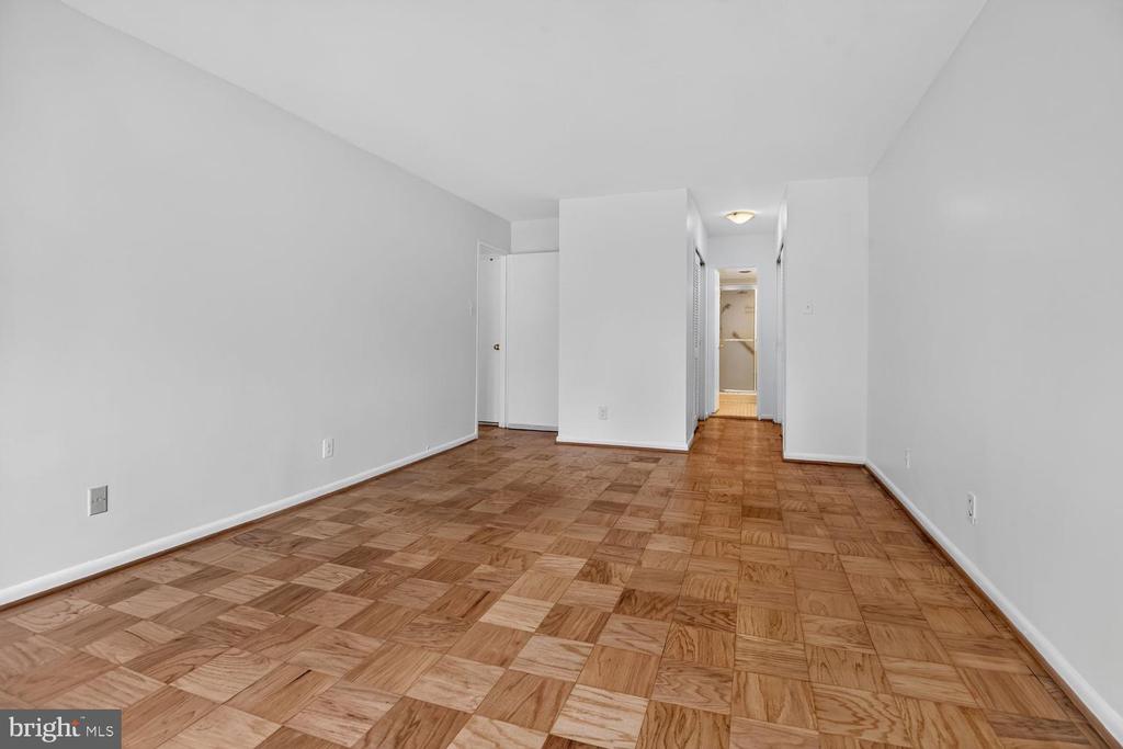 5101 RIVER ROAD Unit: 703