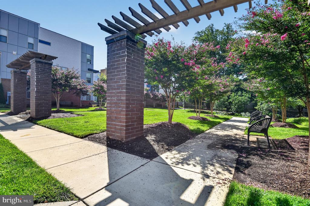5138 LONGSTONE WAY