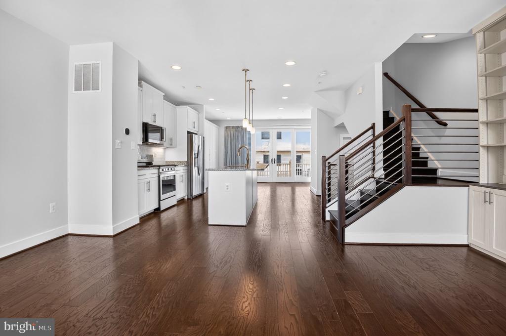 5138 LONGSTONE WAY