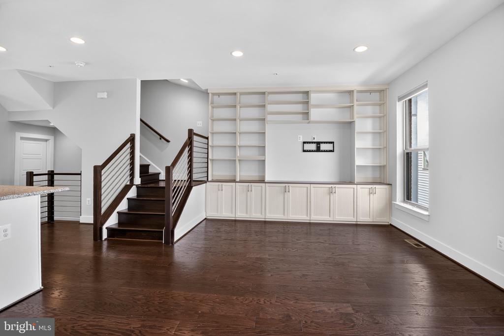 5138 LONGSTONE WAY