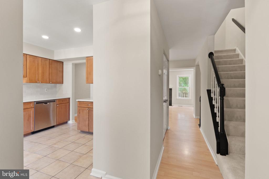 7390 Stream Way