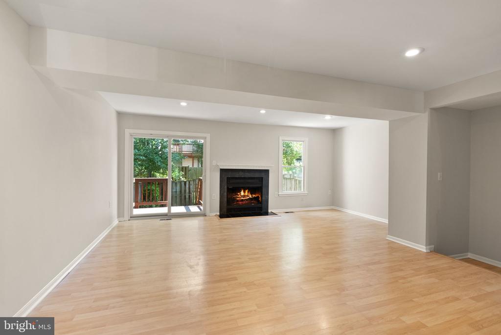 7390 Stream Way