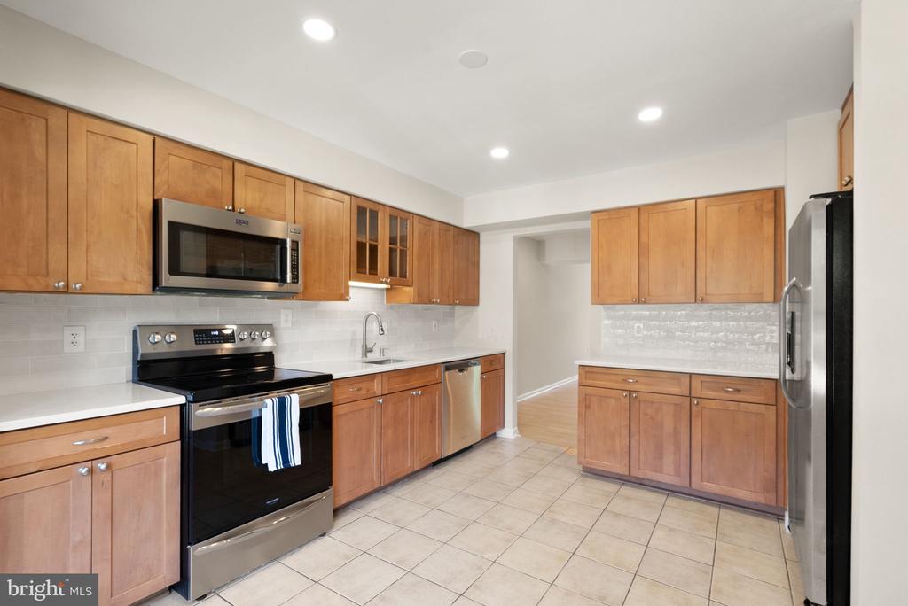 7390 Stream Way