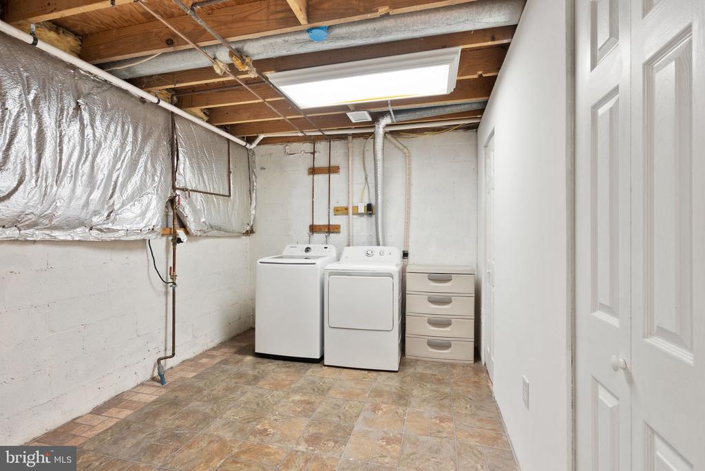 7390 Stream Way