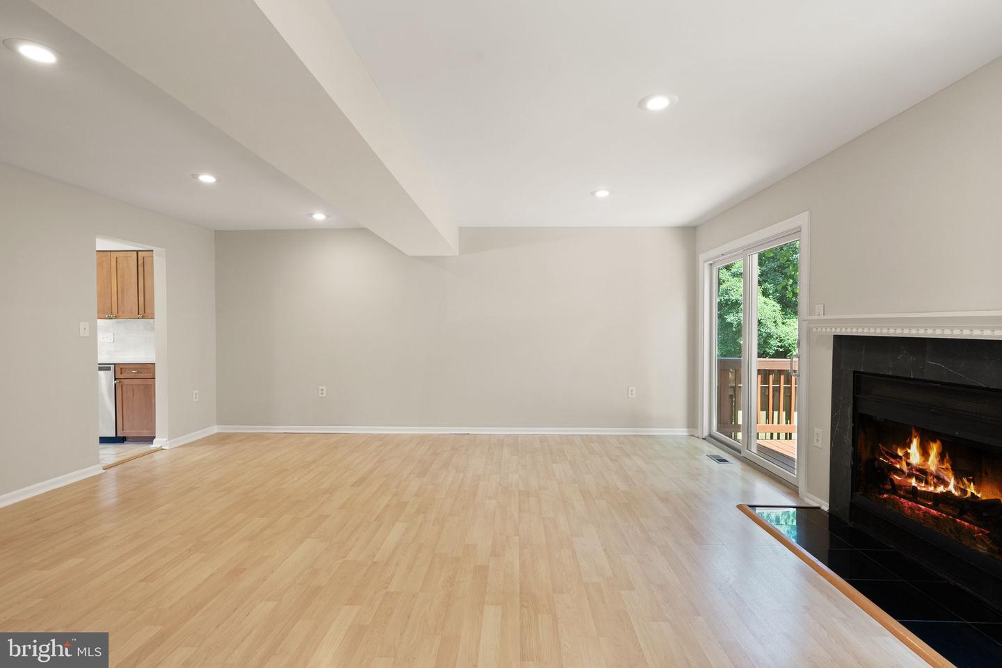 7390 Stream Way