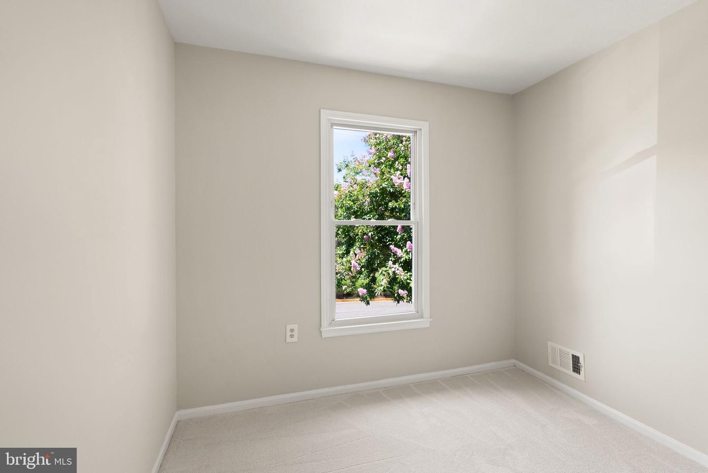 7390 Stream Way