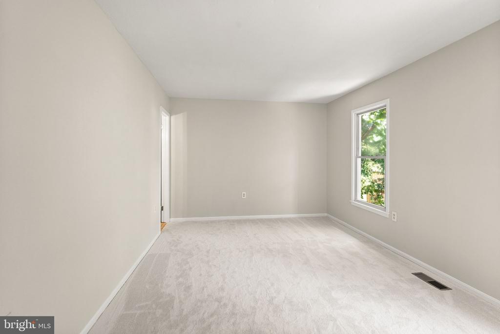 7390 Stream Way