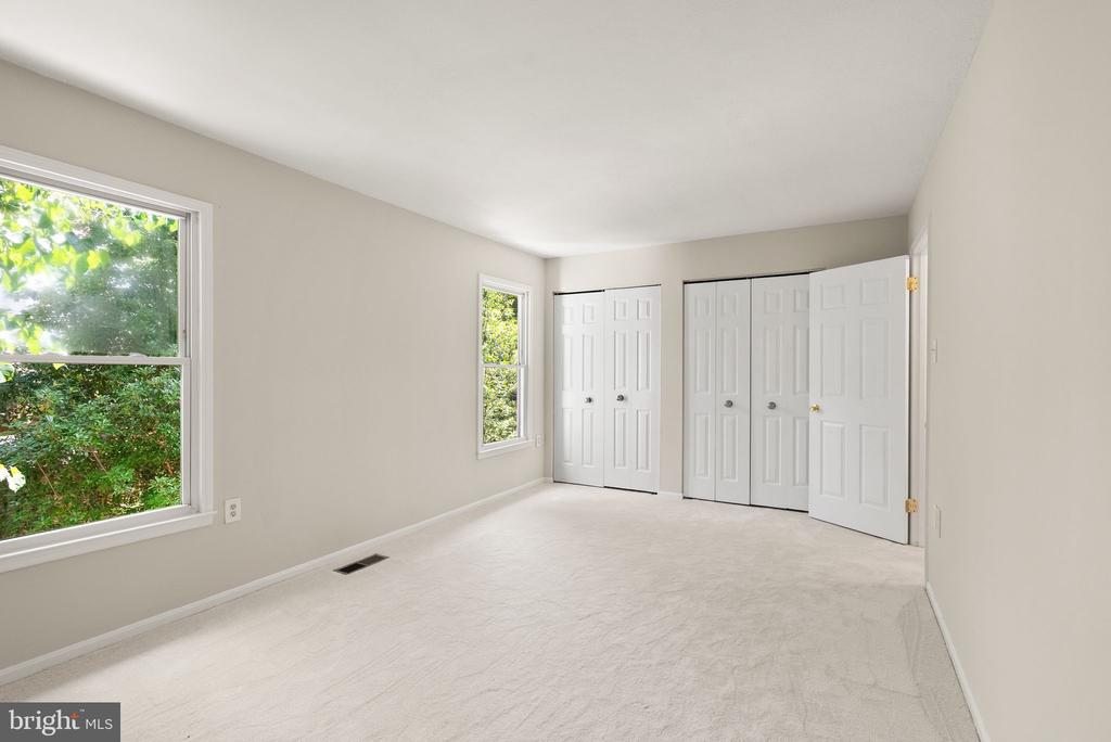 7390 Stream Way