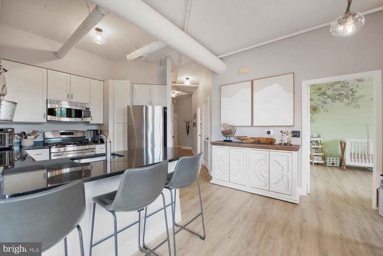 4480 Market Commons Dr #215