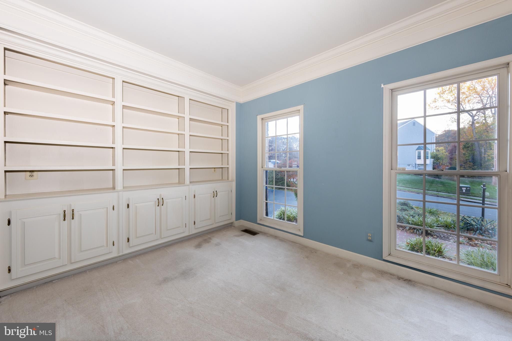 7981 OAK BRIDGE LANE