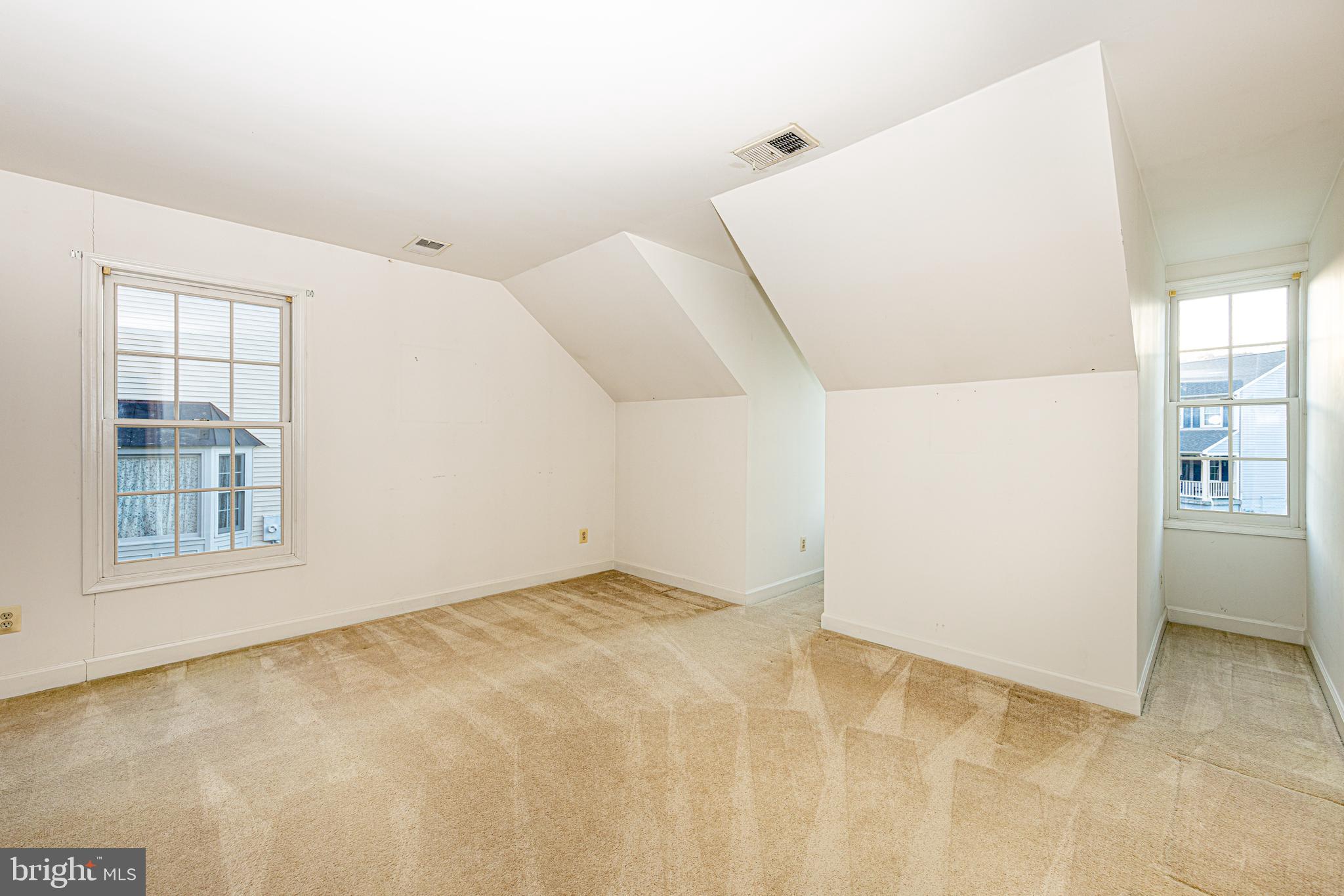 7981 OAK BRIDGE LANE