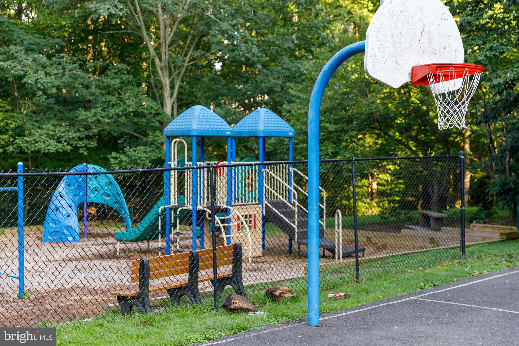 7981 OAK BRIDGE LANE