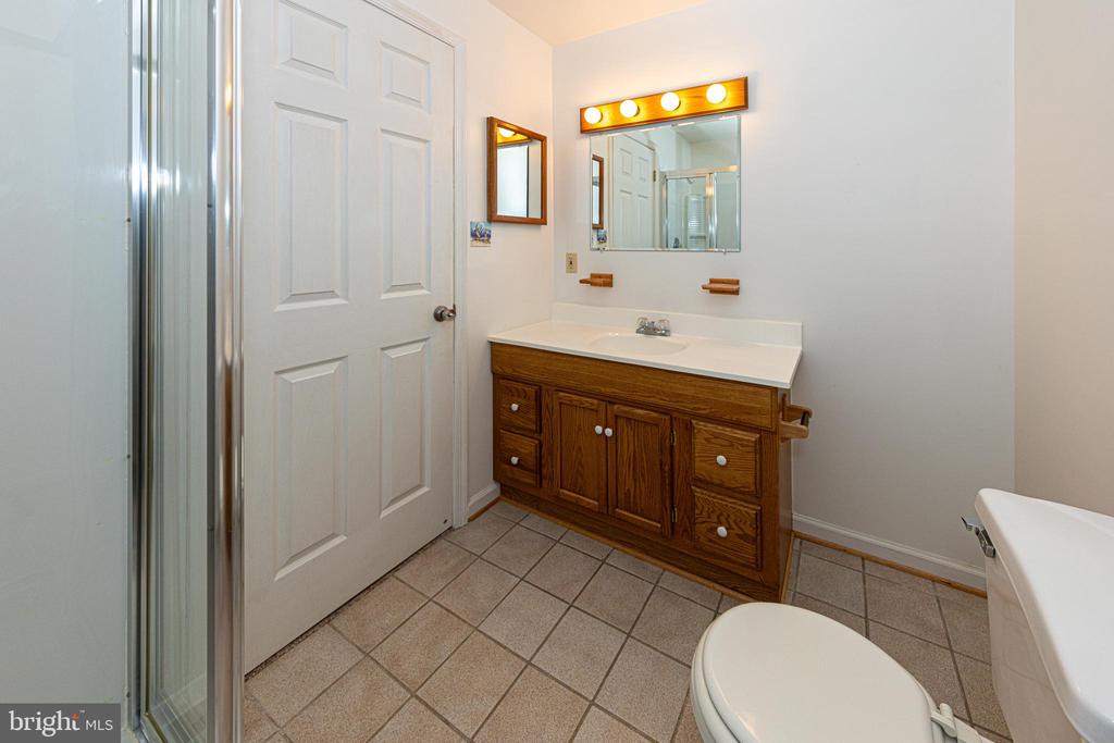 7981 OAK BRIDGE LANE