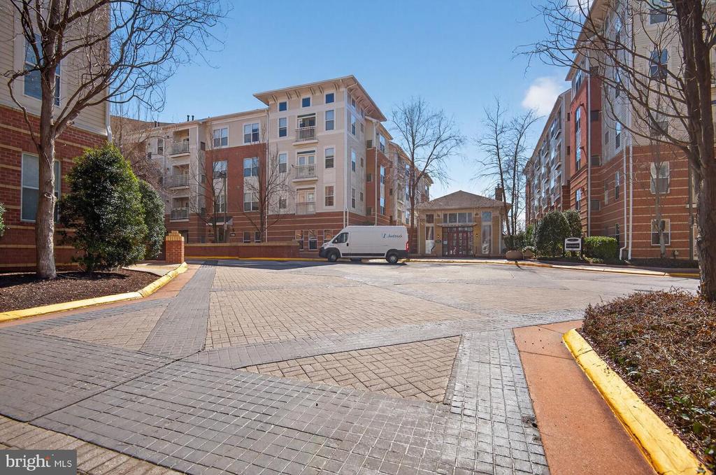 9480 VIRGINIA CENTER BOULEVARD 314