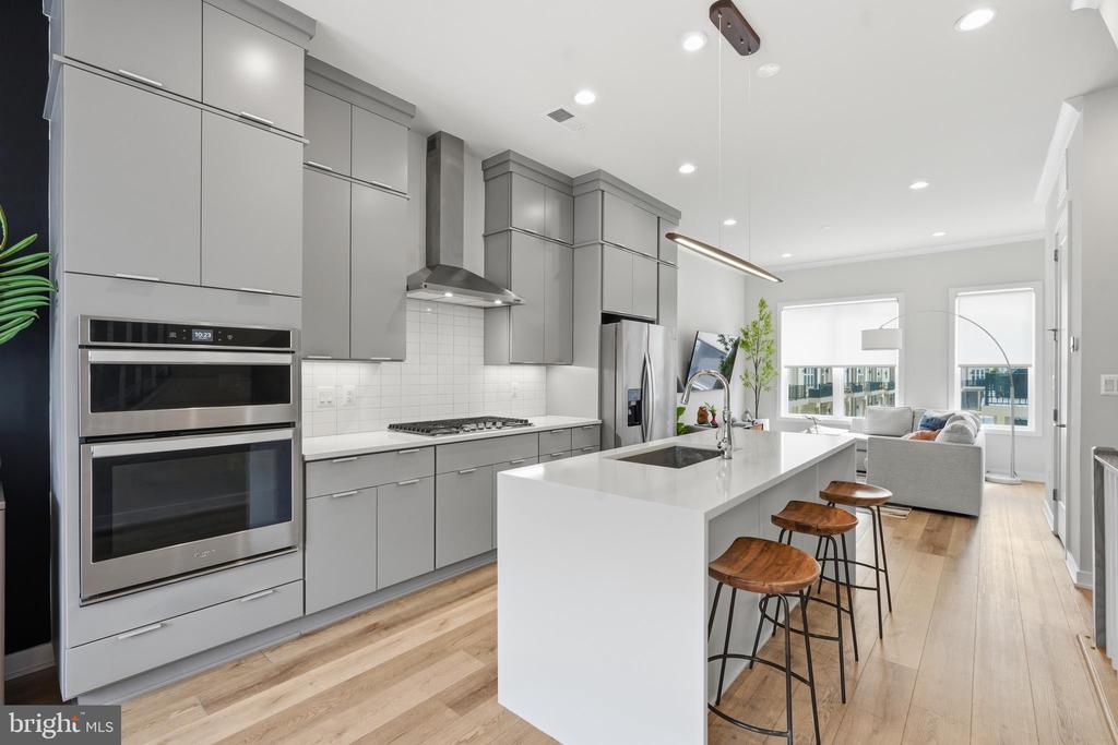 4691 CHARGER PLACE