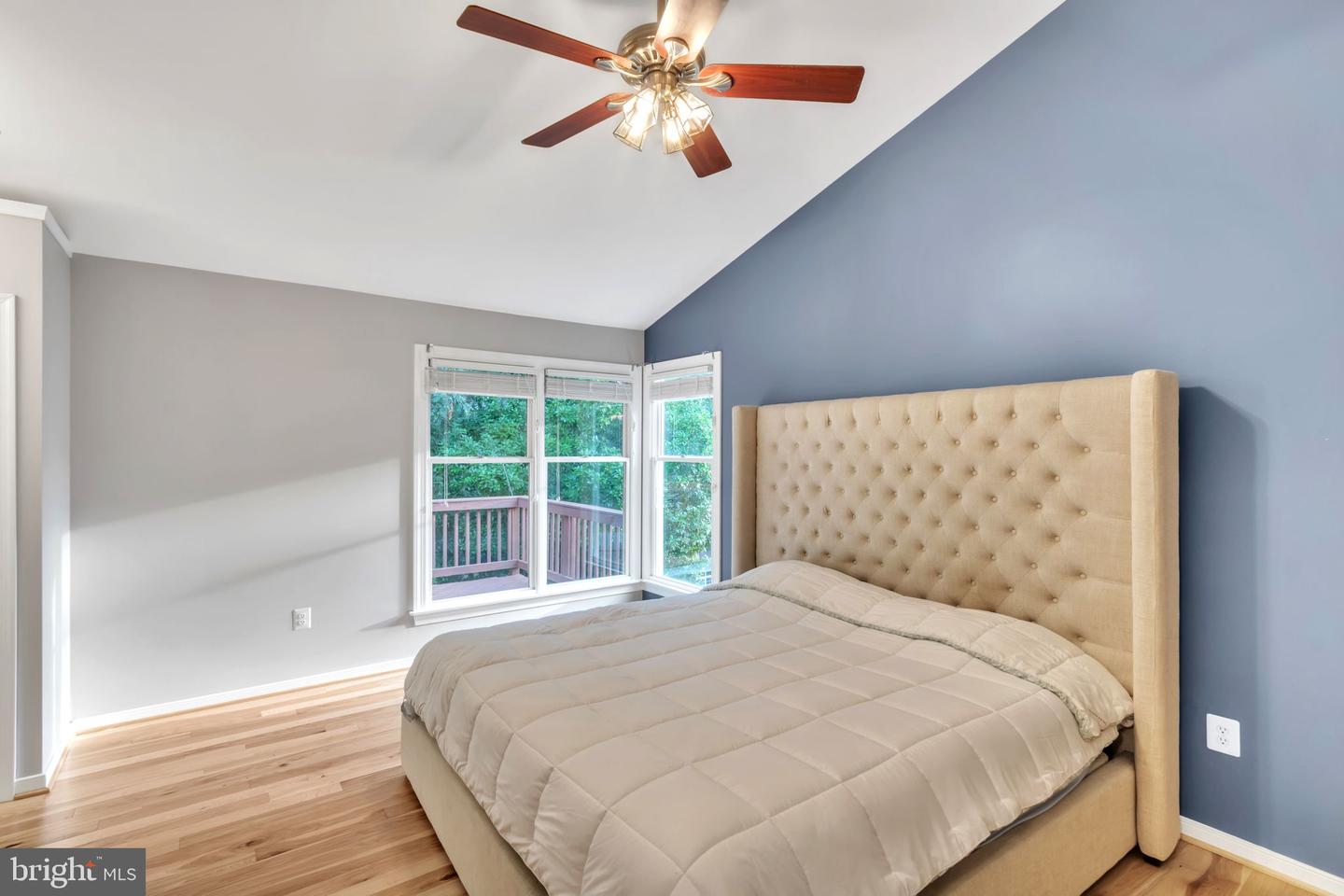 1041 Portugal Dr
