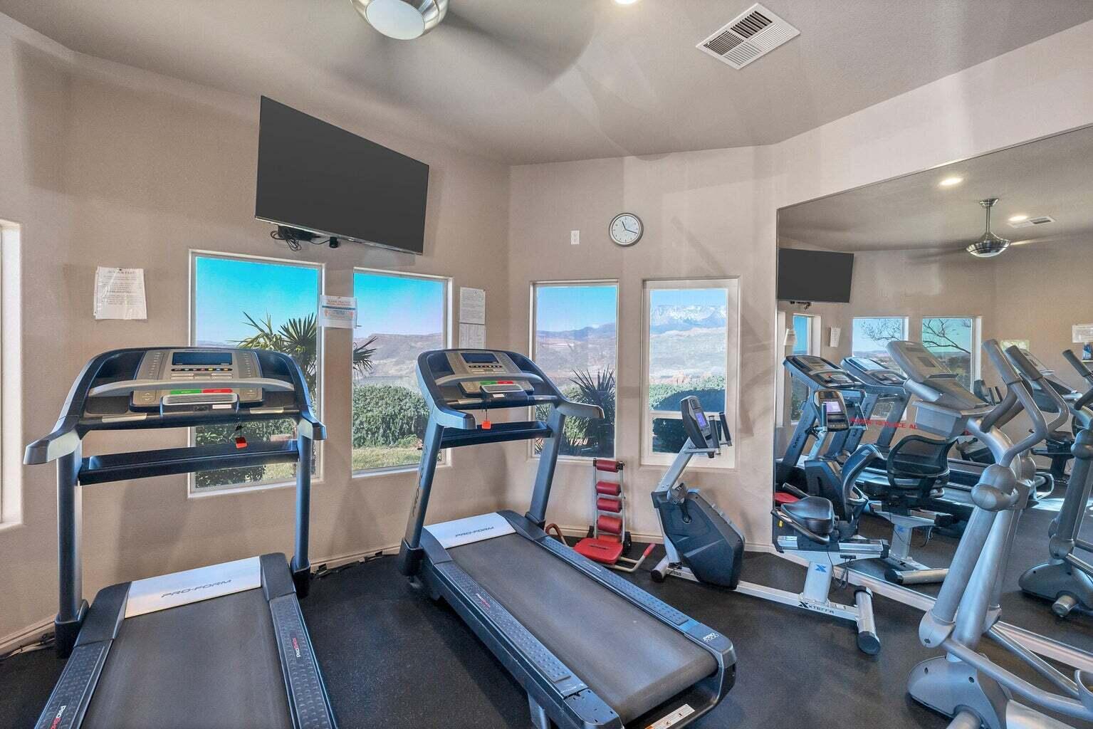 907 N Sky Mountain CT, Hurricane UT, 84737