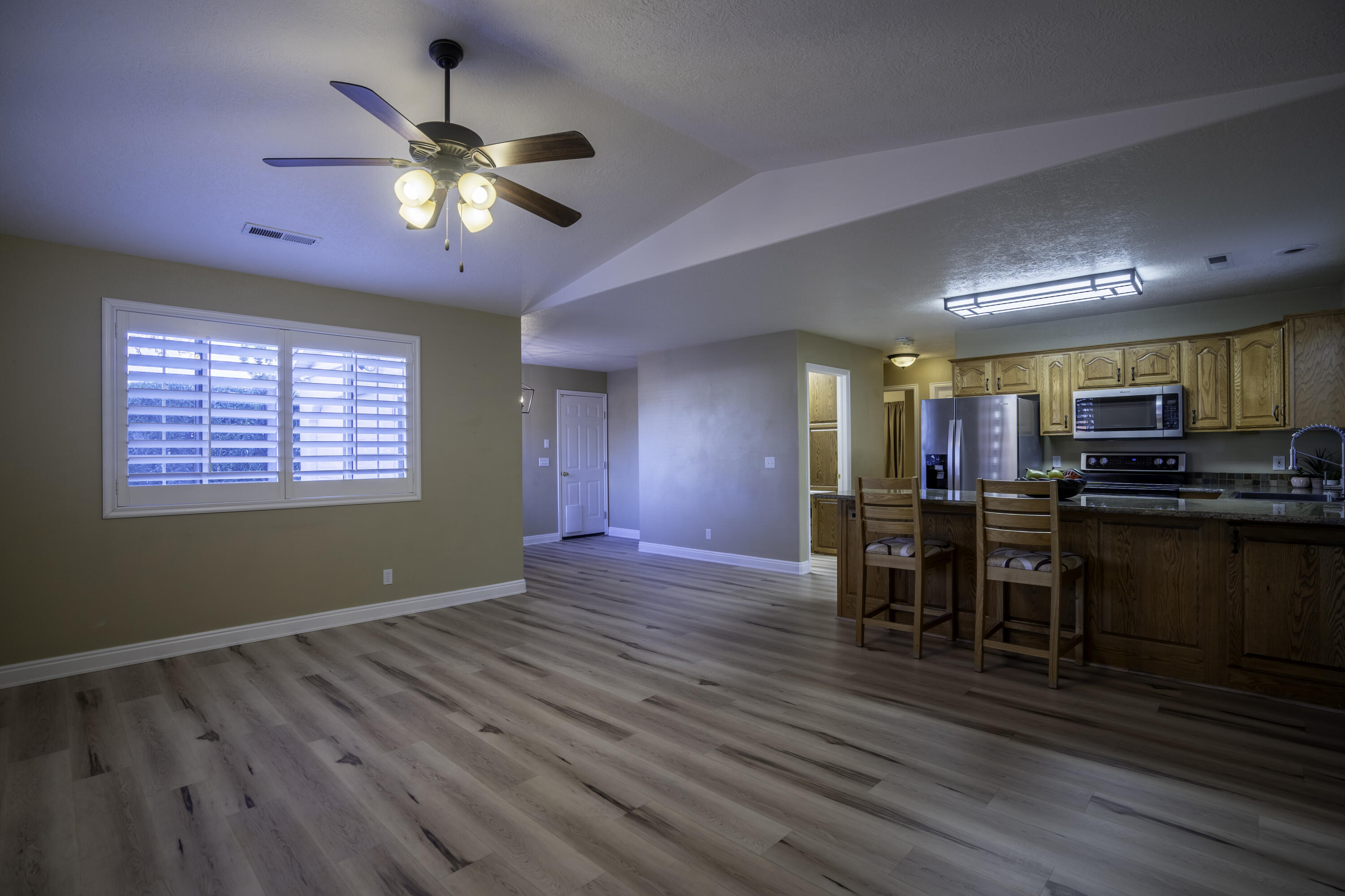 1050 W Red Hills Parkway Unit: #3