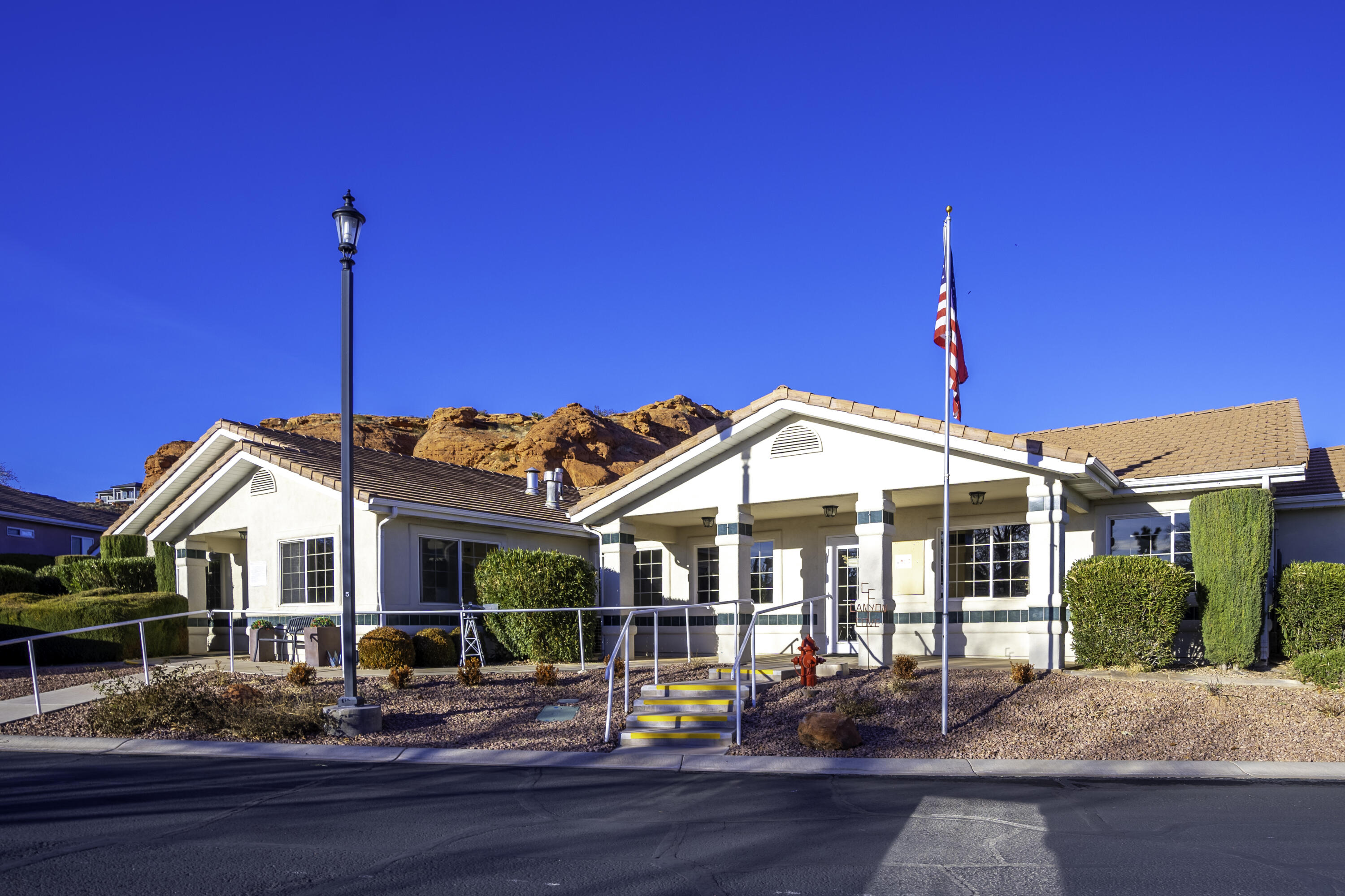 1050 W Red Hills Parkway Unit: #3