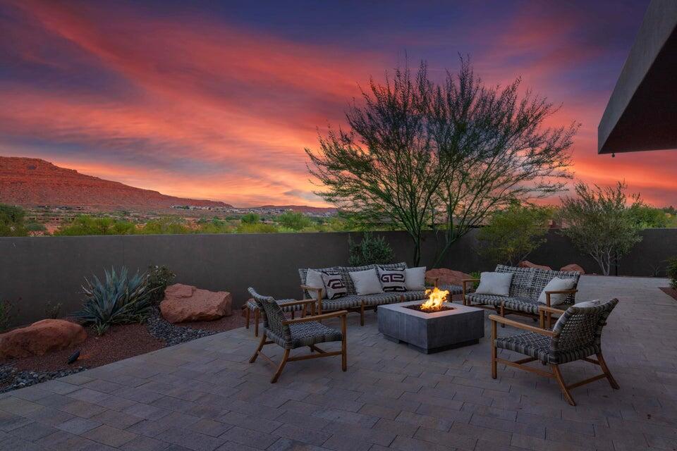 2570 N Anasazi Trail