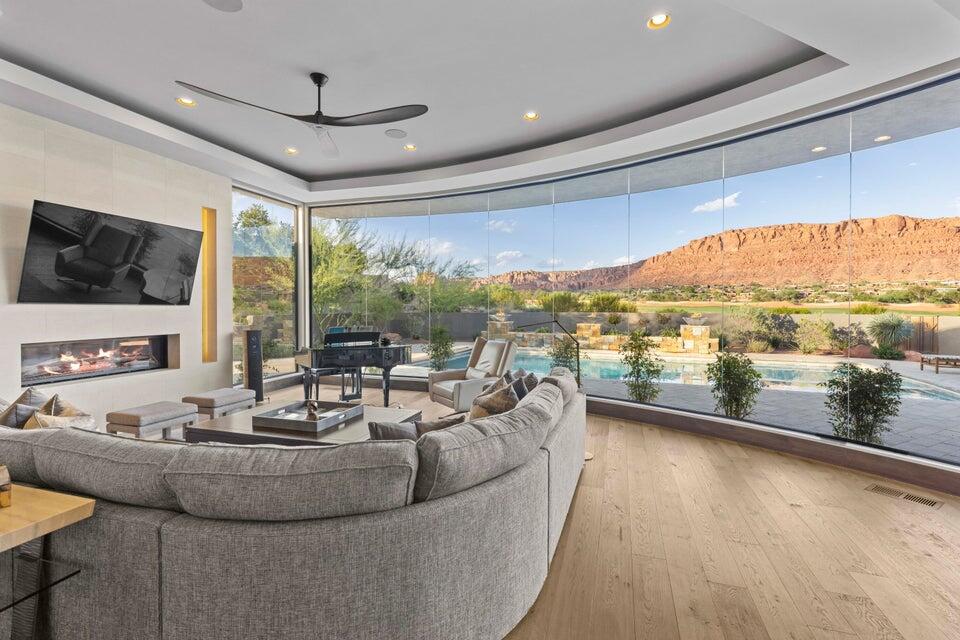 2570 N Anasazi Trail