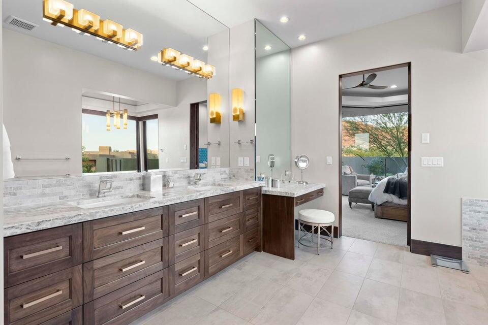 2570 N Anasazi Trail