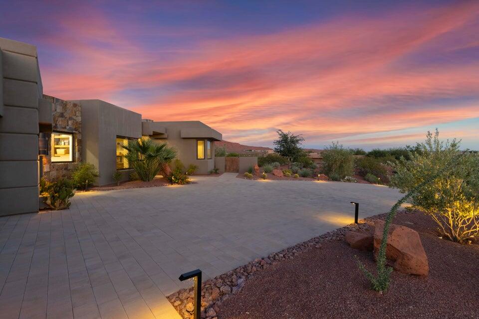 2570 N Anasazi Trail