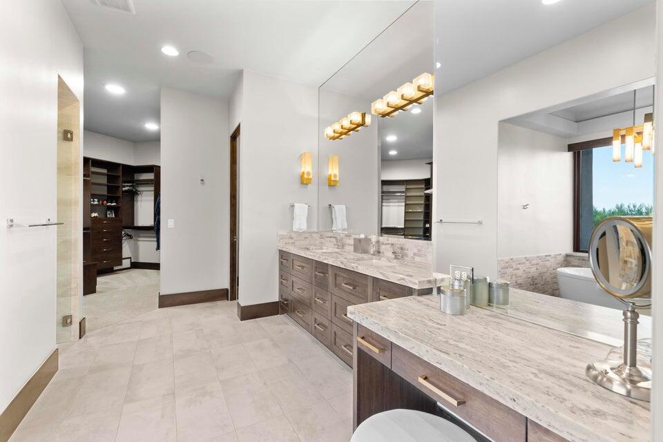 2570 N Anasazi Trail