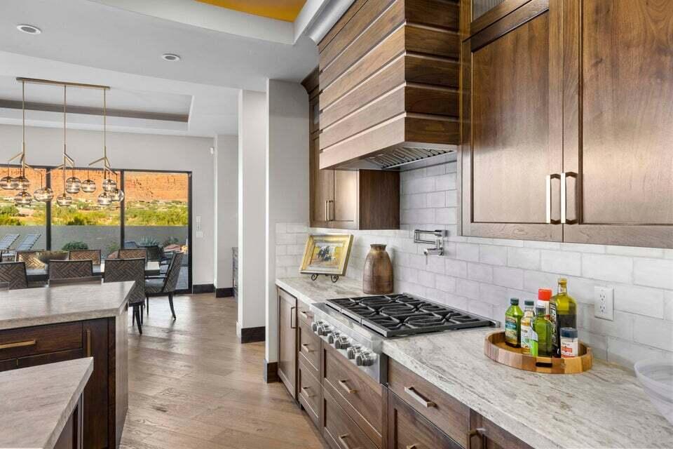 2570 N Anasazi Trail