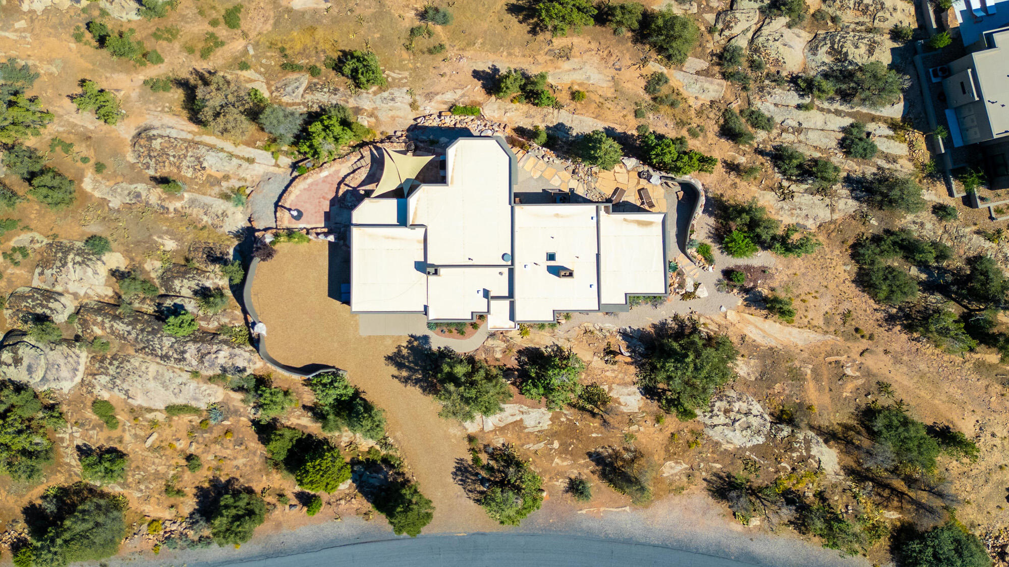 624 N Rock Garden LN