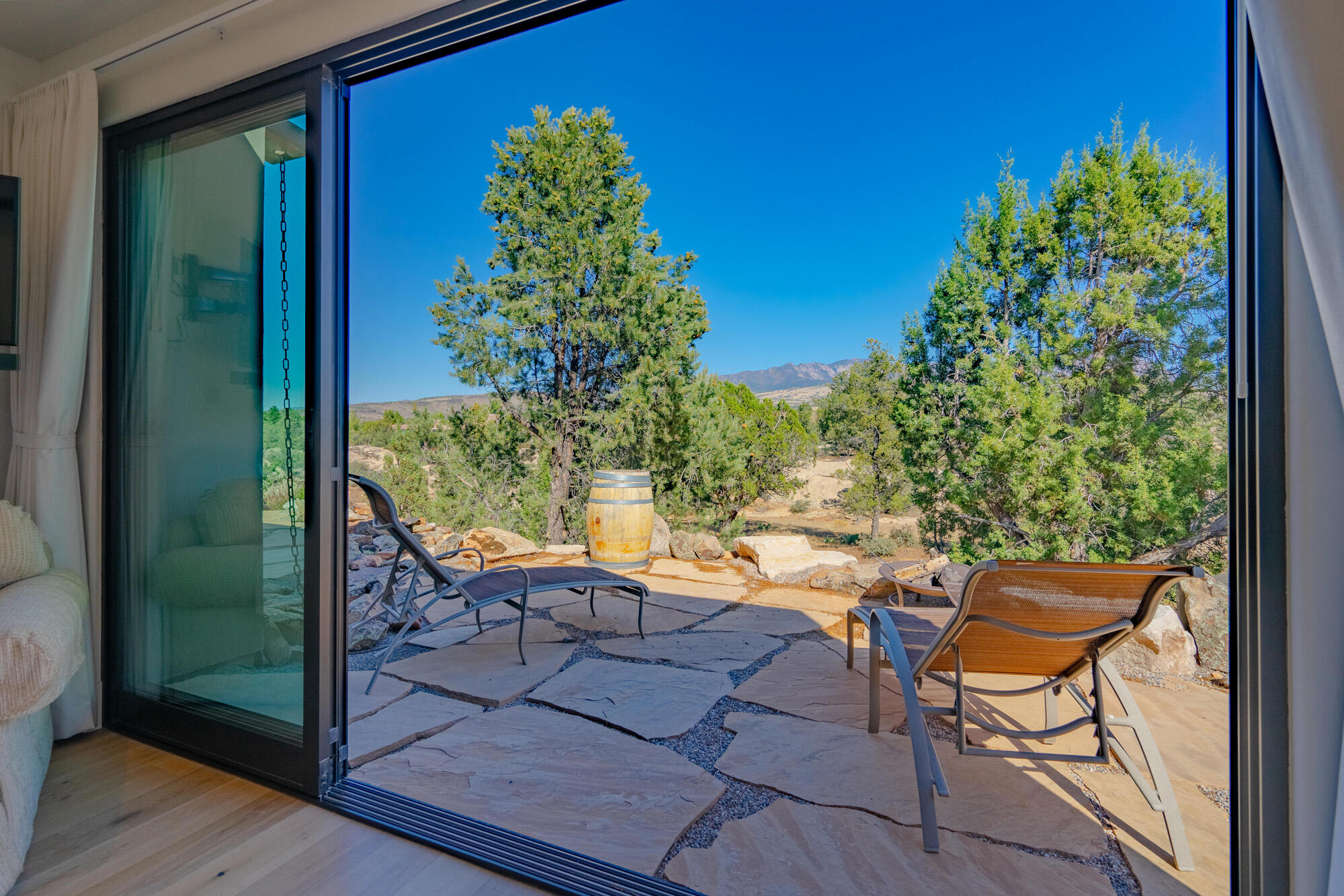 624 N Rock Garden LN