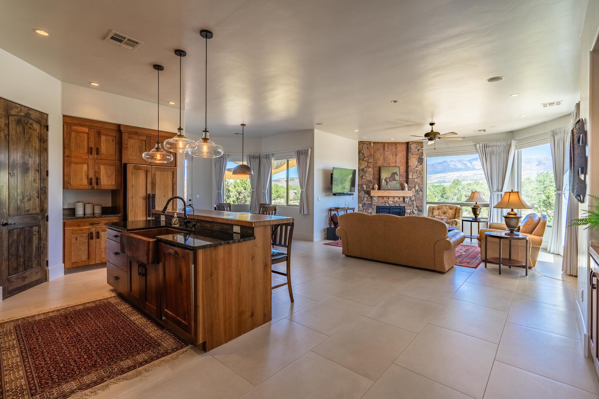 624 N Rock Garden LN