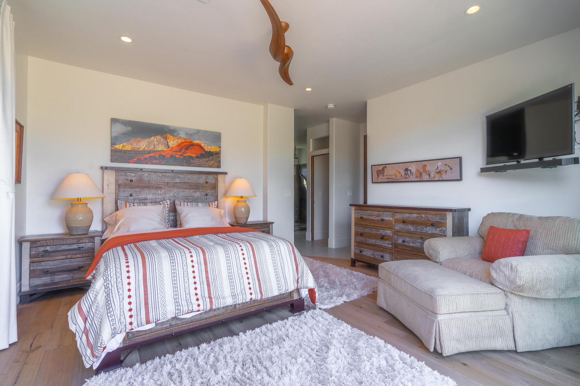 624 N Rock Garden LN