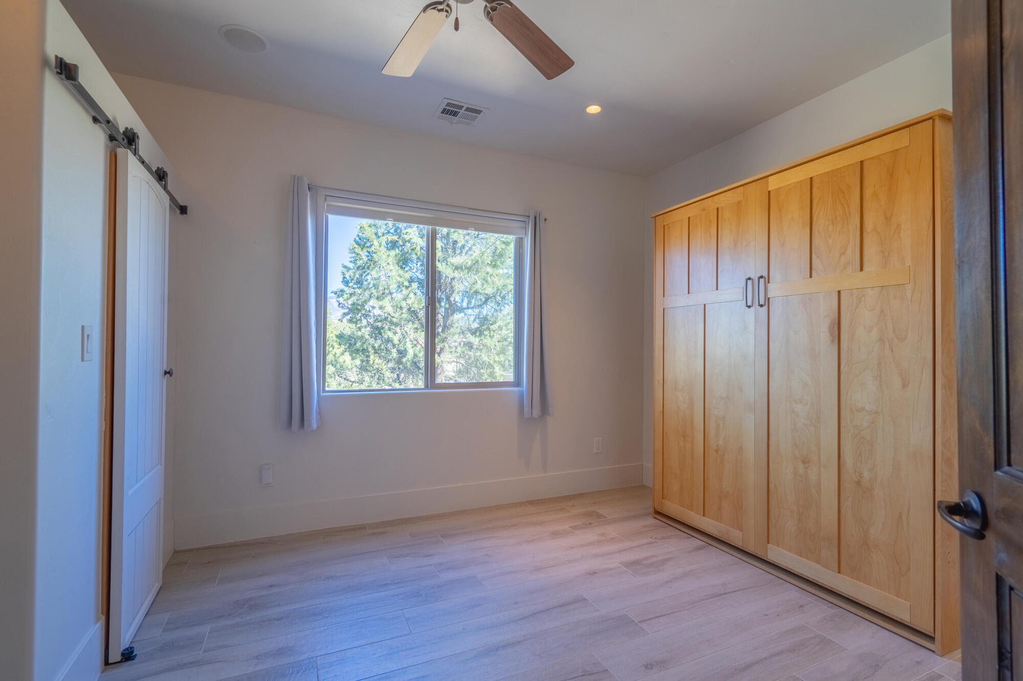 624 N Rock Garden LN