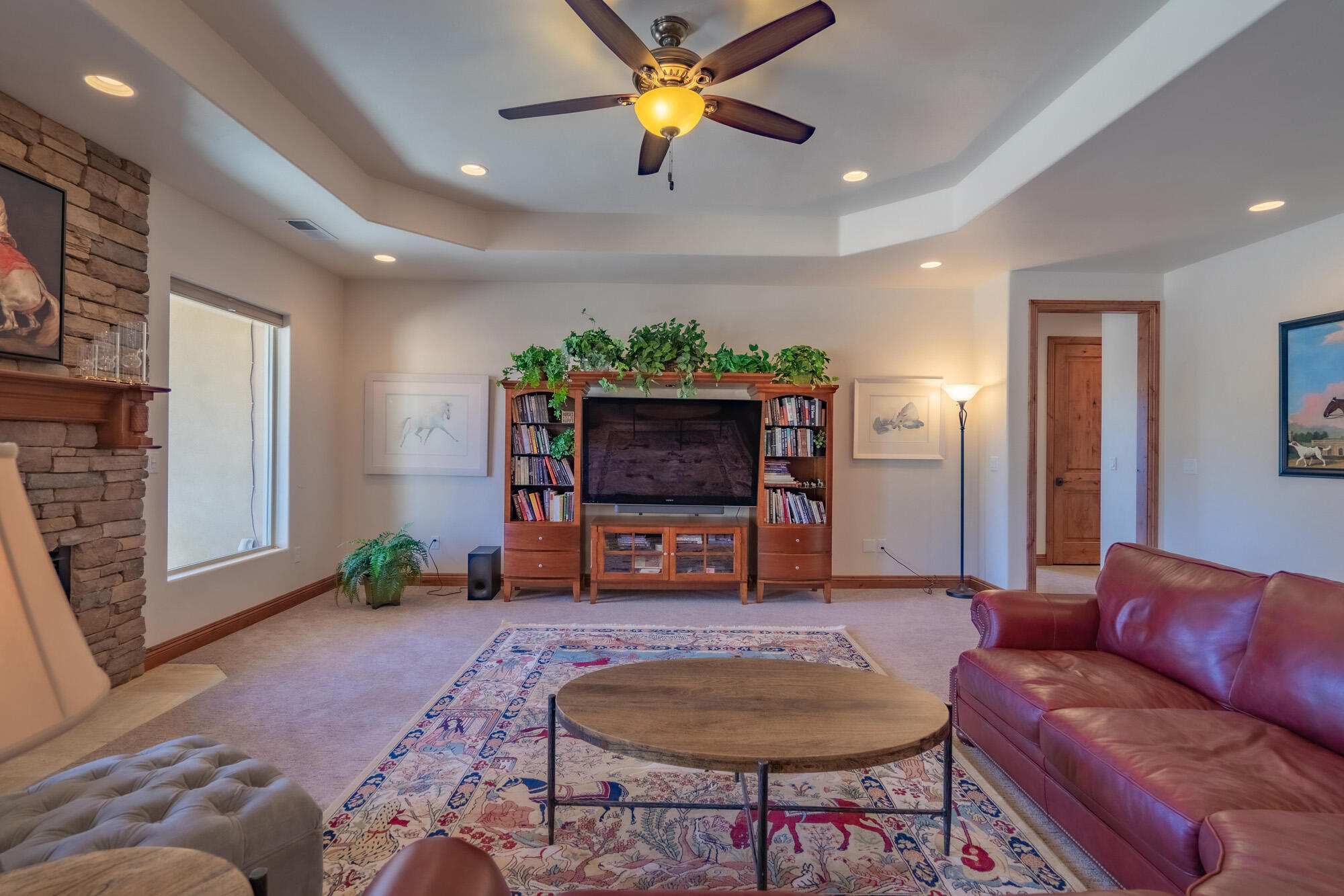 1542 N Canyon Trails DR