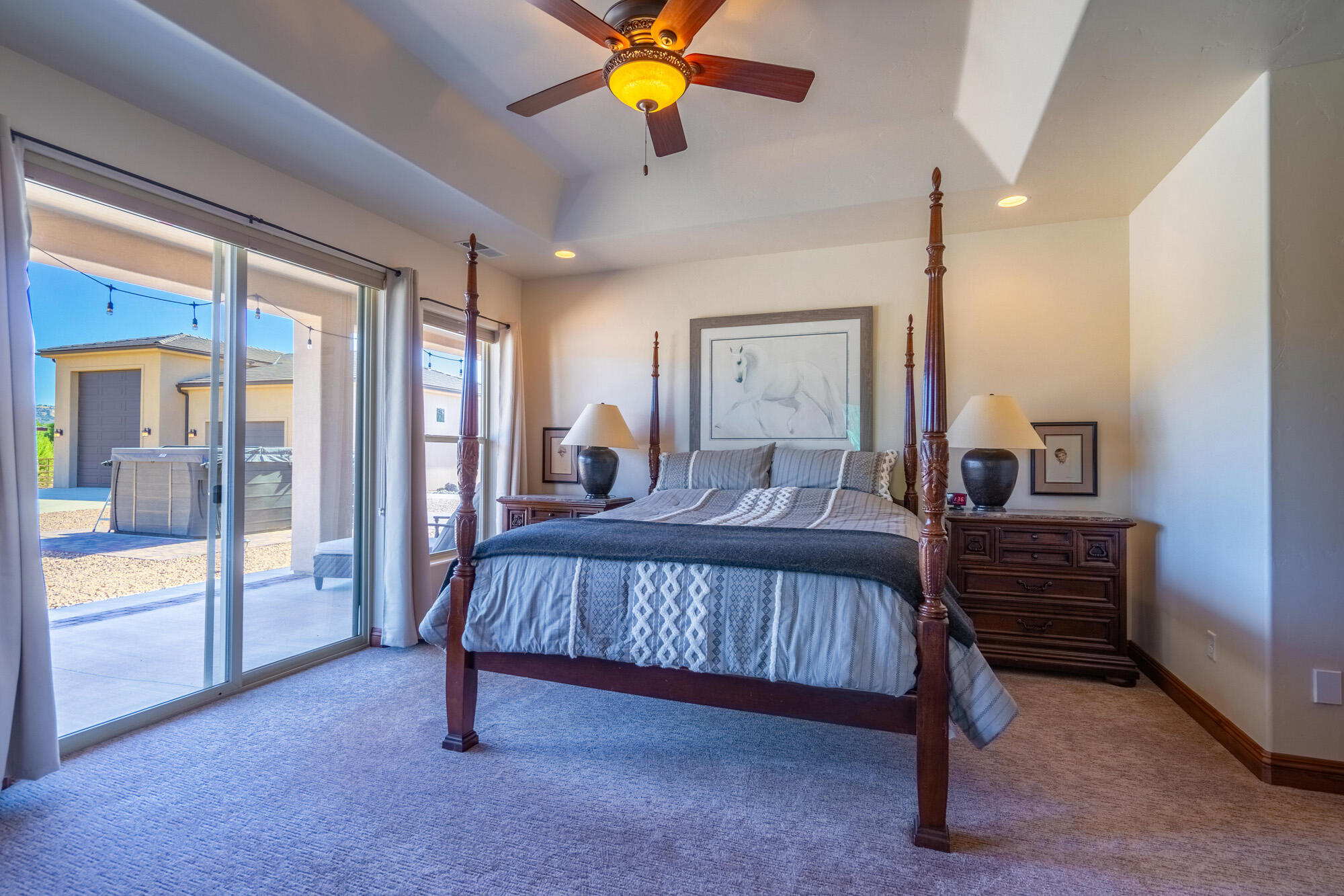 1542 N Canyon Trails DR