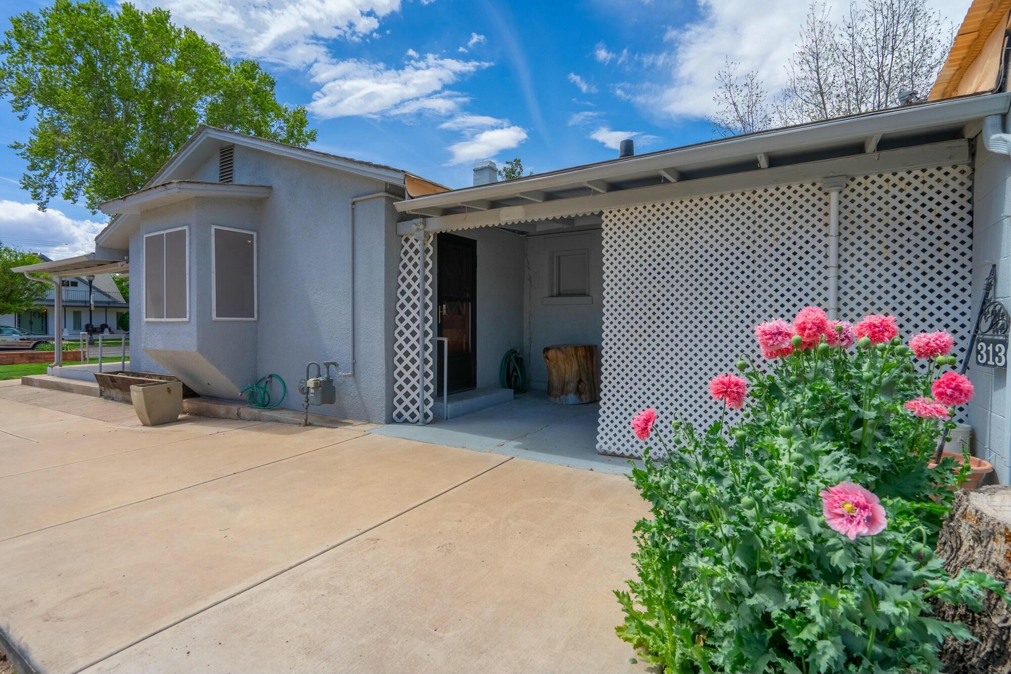 3136 Santa Clara DR