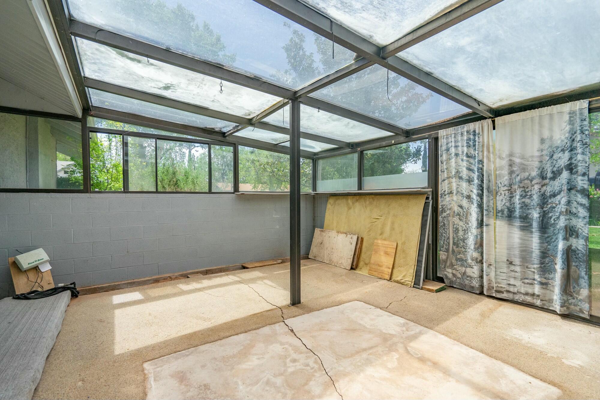 3136 Santa Clara DR
