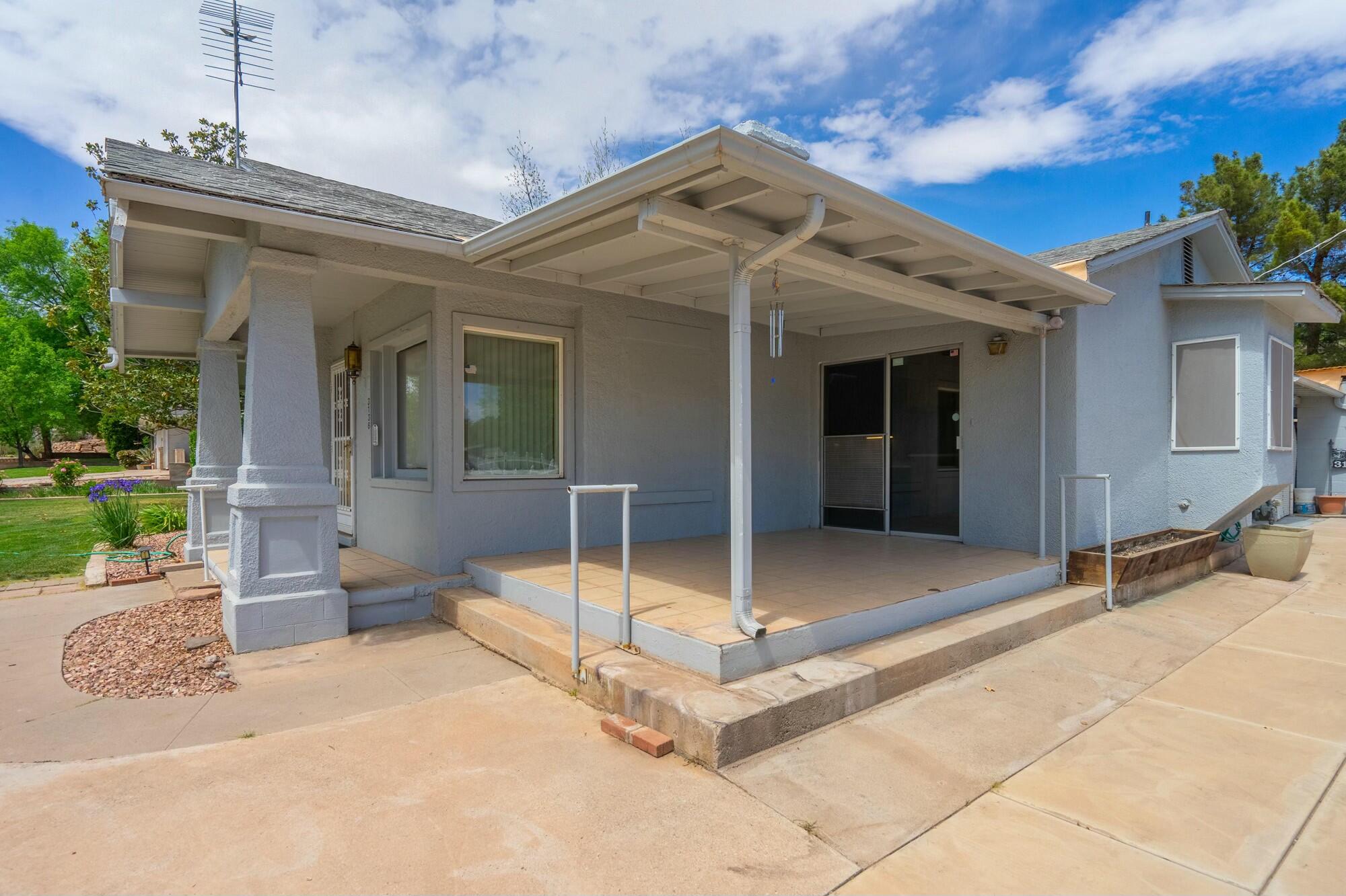 3136 Santa Clara DR