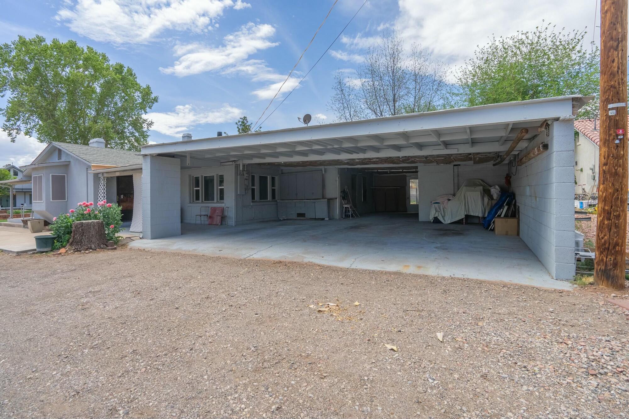 3136 Santa Clara DR