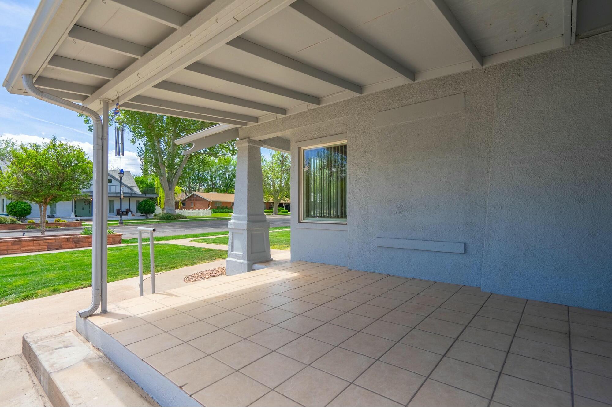 3136 Santa Clara DR