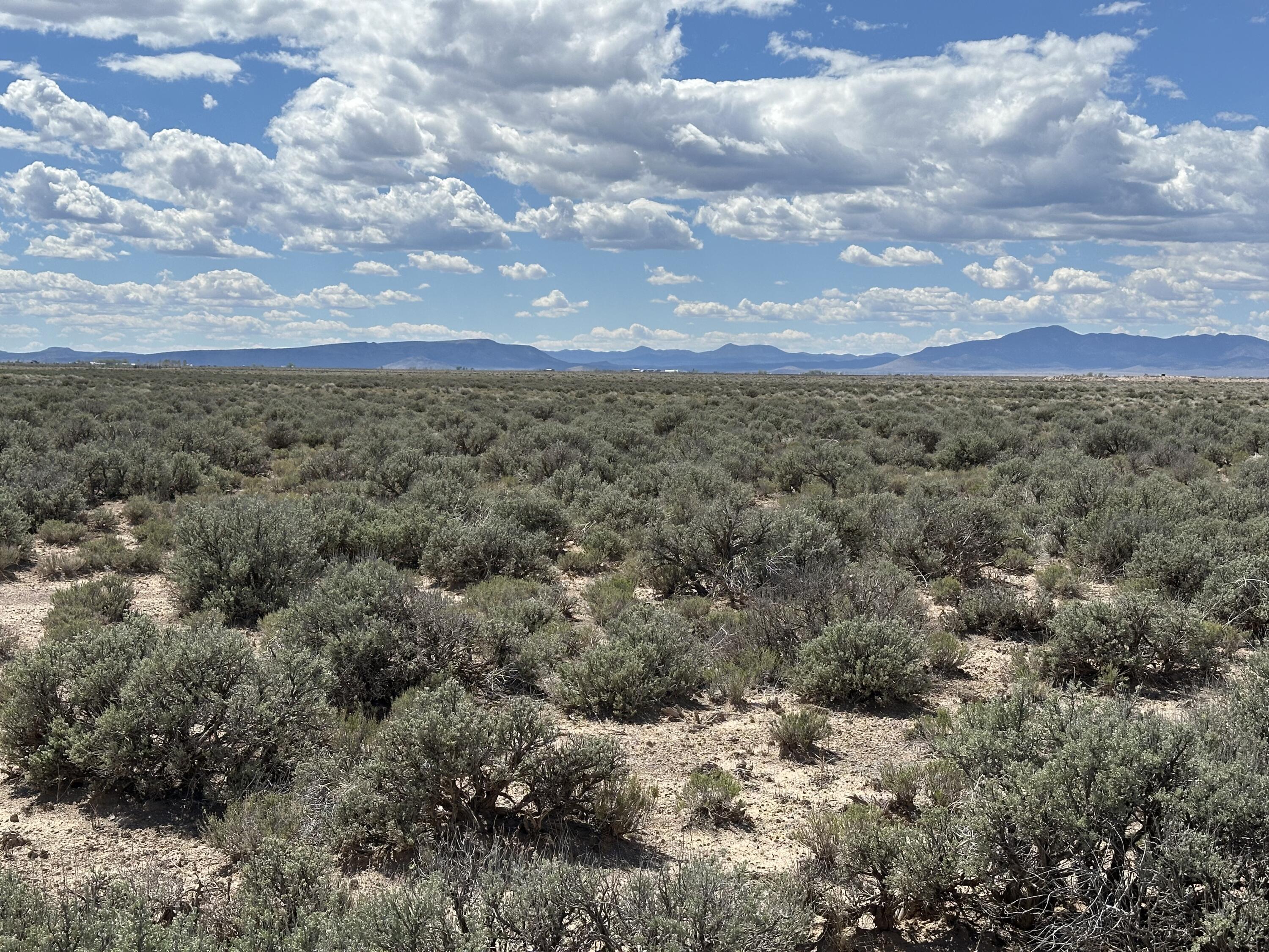 N 2400 W Unit: E-1618-0016-0000