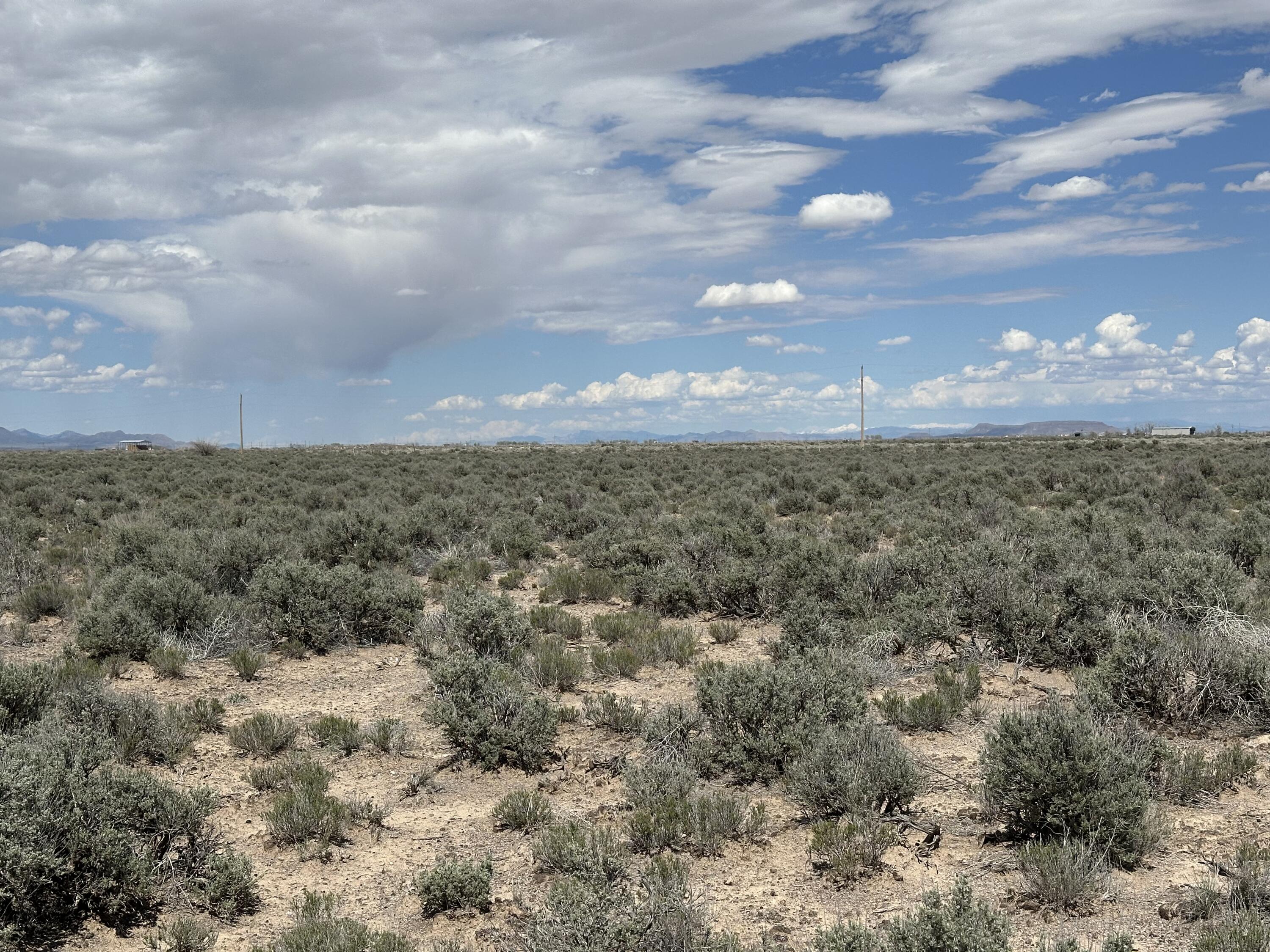 N 2400 W Unit: E-1618-0016-0000