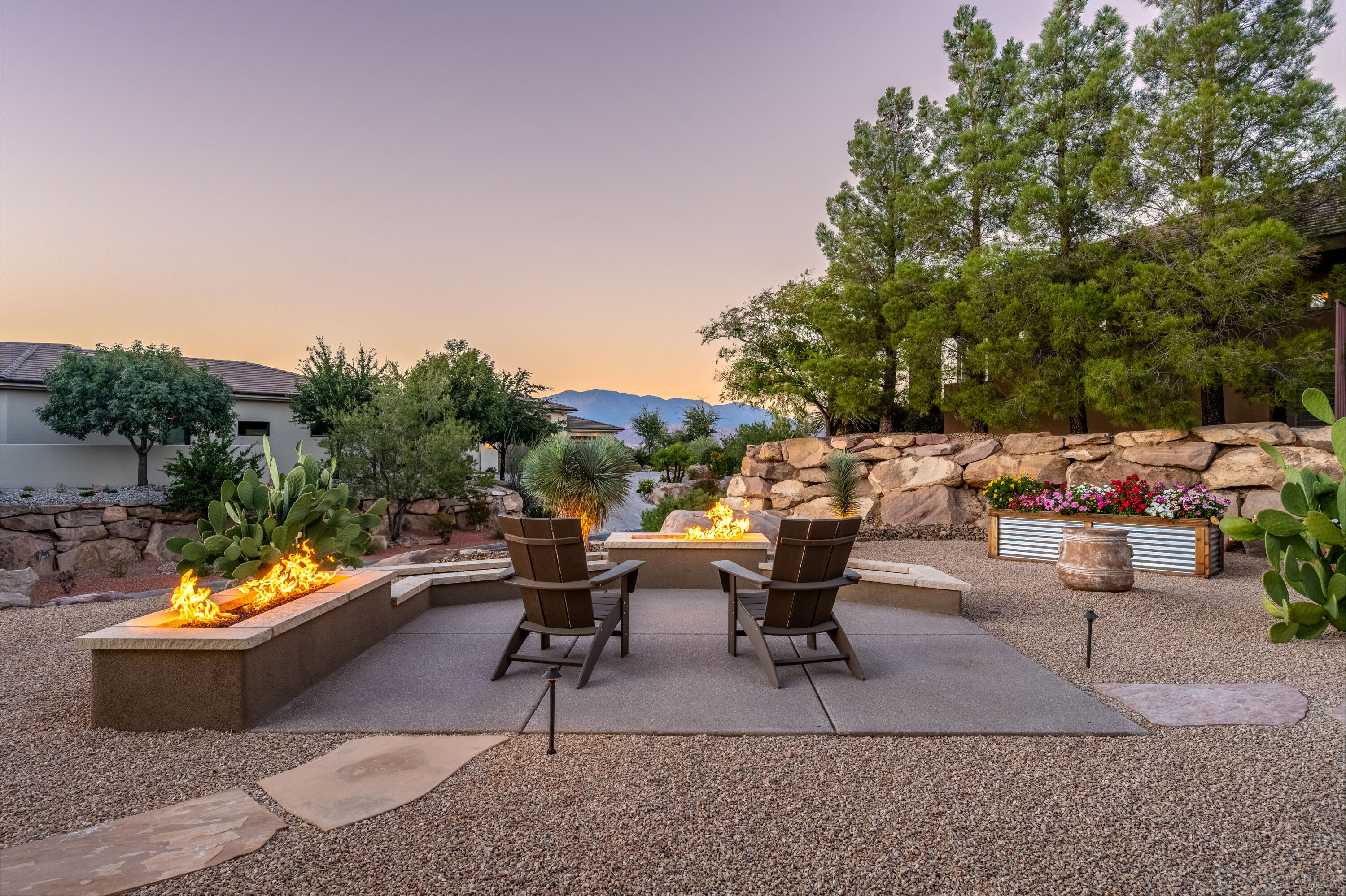 1853 E Jade DR