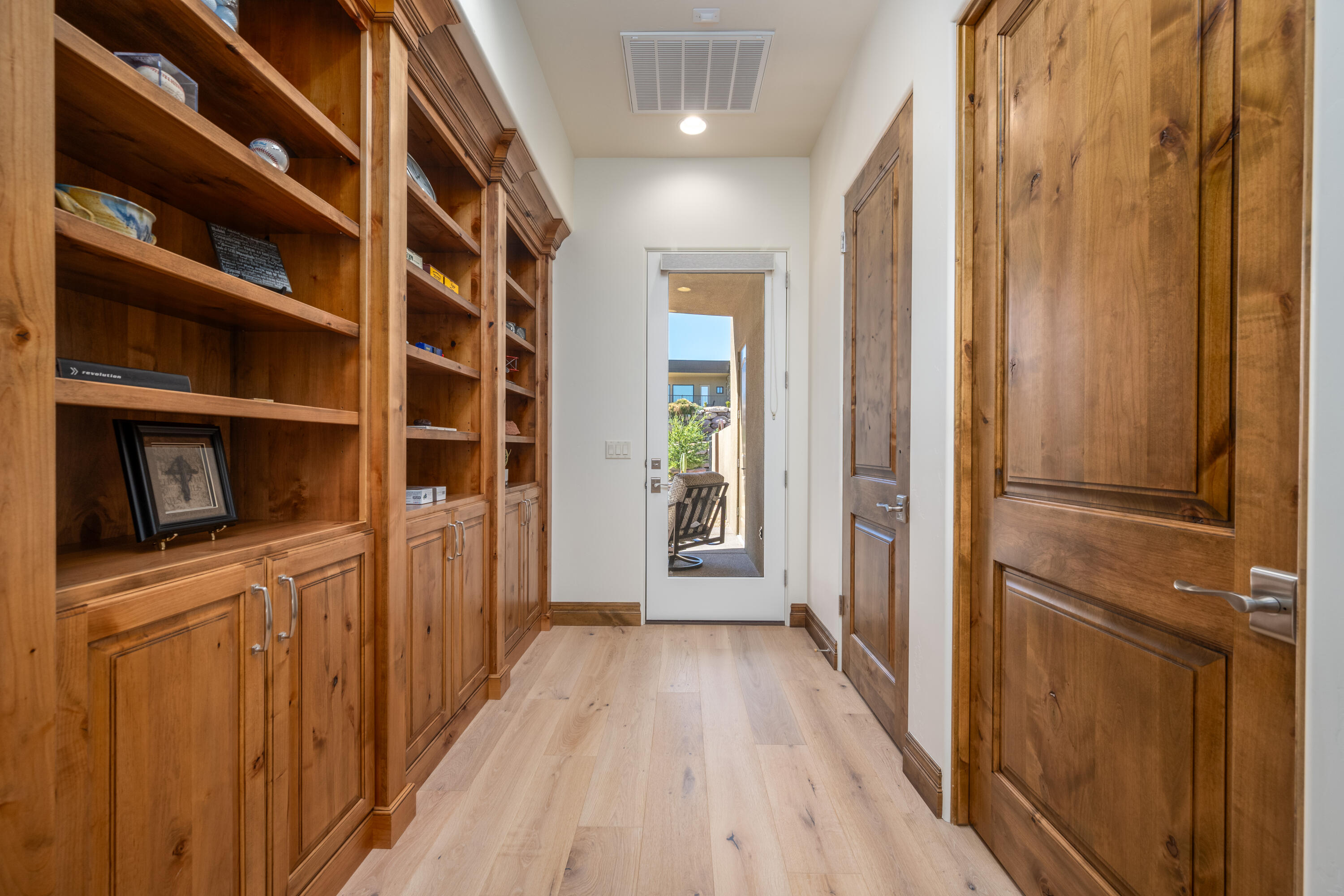 1853 E Jade DR