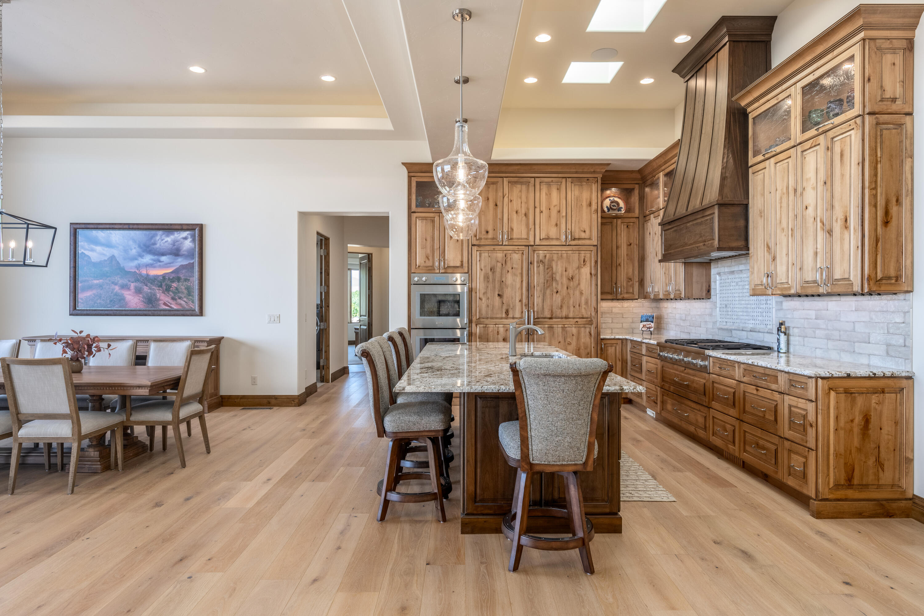 1853 E Jade DR