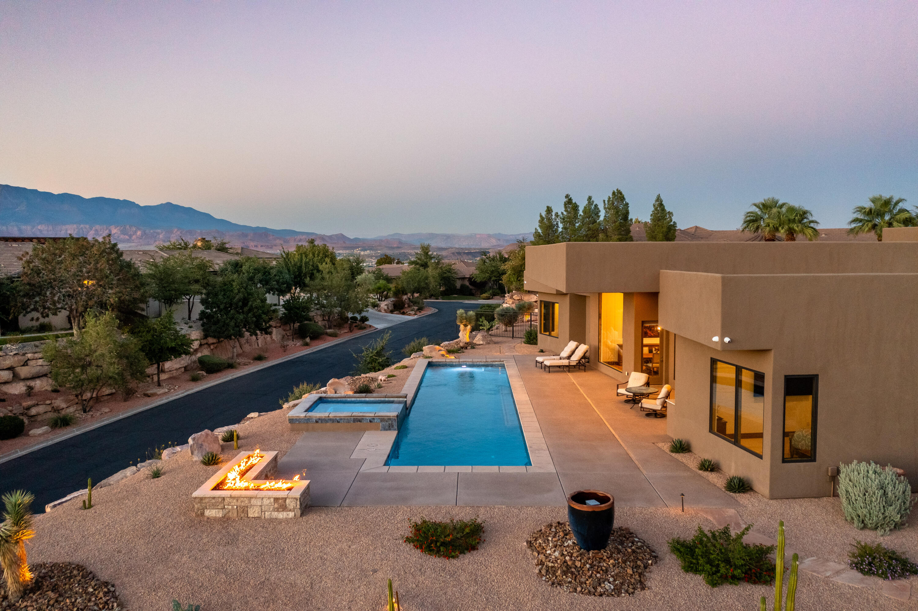 1853 E Jade DR